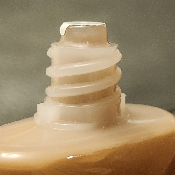 Clinique Stay-Matte Oil-Free Makeup Foundation In 29 Sienna - Picture 8 of 8